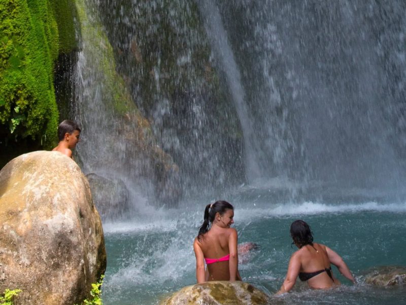 Tour de día completo en Altea y la Fuente del Algar