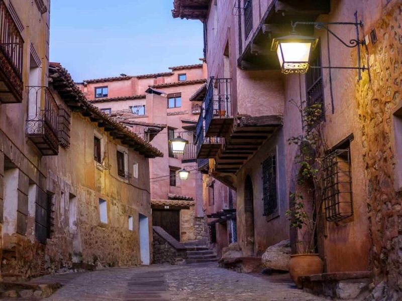 Day tour of the medieval village of Albarracín